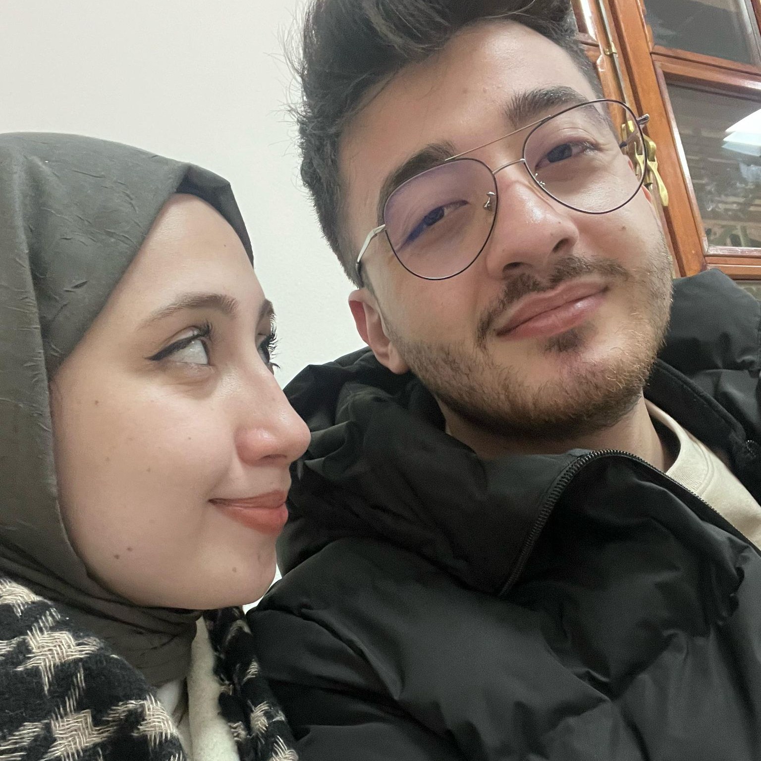 Peki o tatlı bakışın.. - İçim eriyor sana içim - 9 Şubat 2025